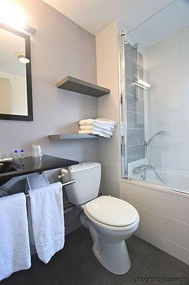 Brit Hotel Lorient Le Kerotel Room photo